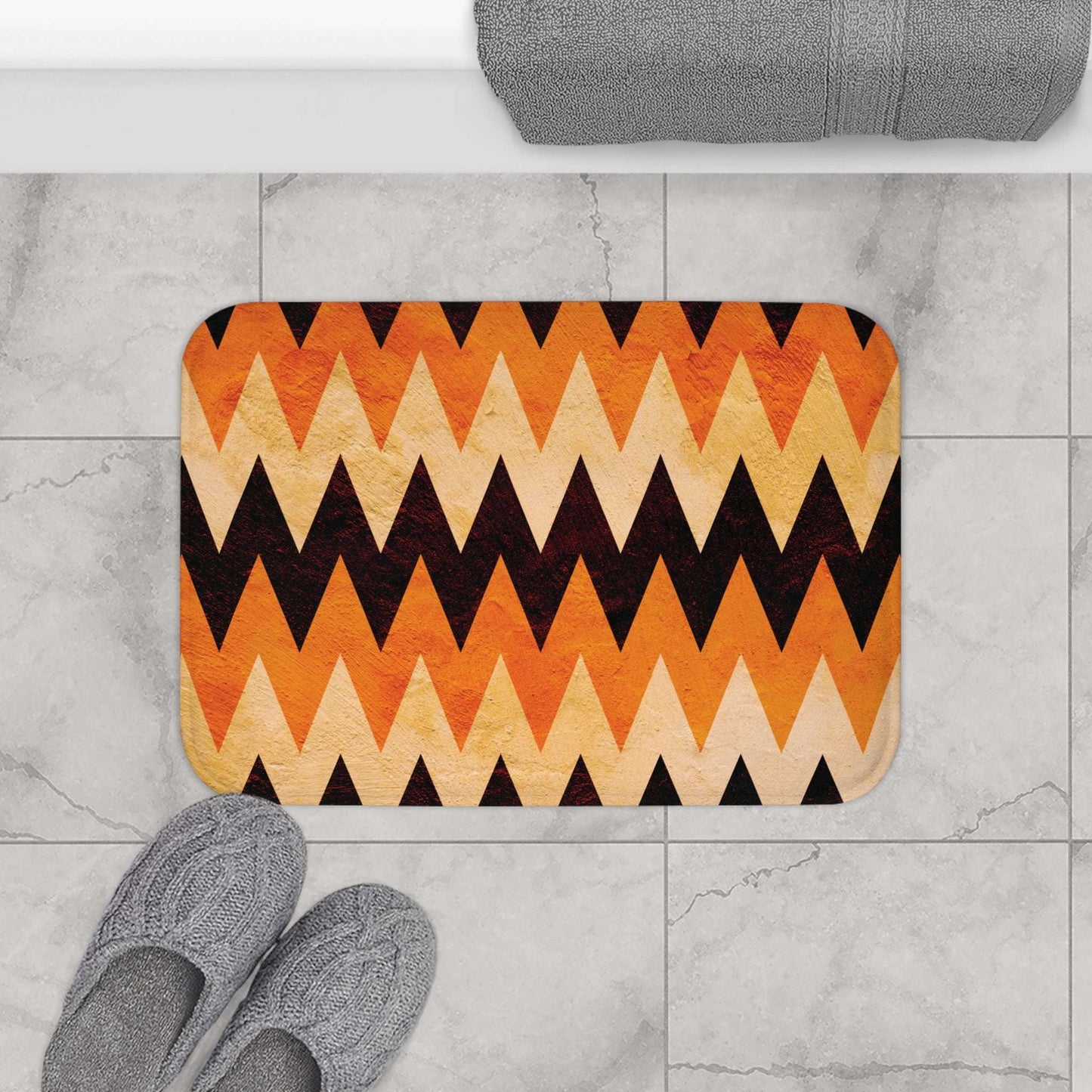 happy halloween bathmat, zigzag design, halloween decor, bathroom, orange and black 24x17"