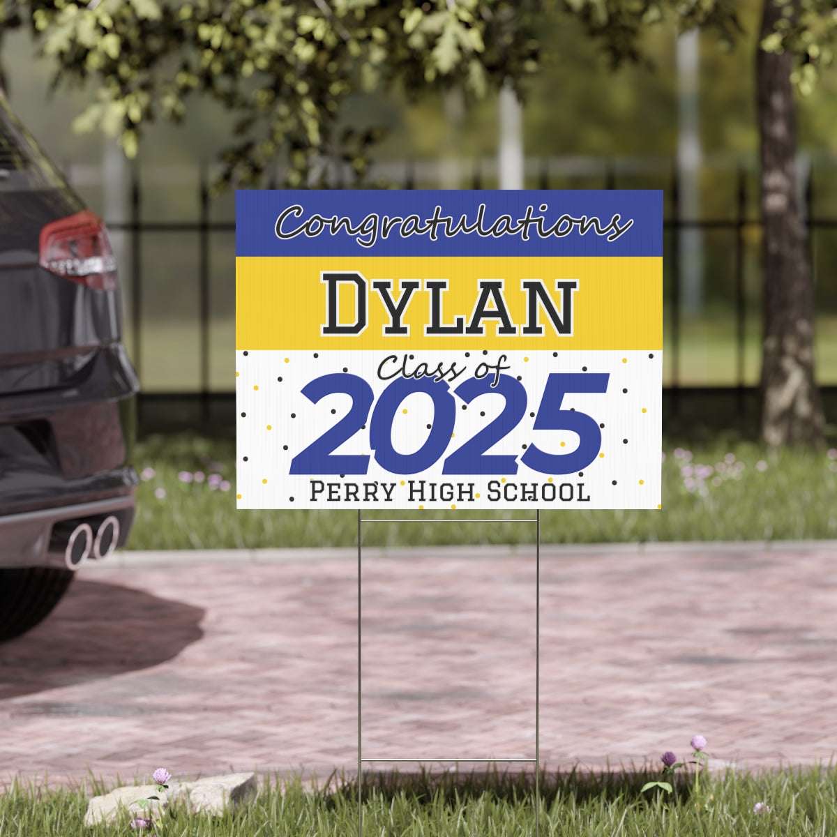 personalized graduate yard sign, personalize with name and school, class of 2025, blue and gold